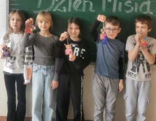 “AKTYWNE ZAJĘCIA” W ŚWIETLICY SZKOLNEJ